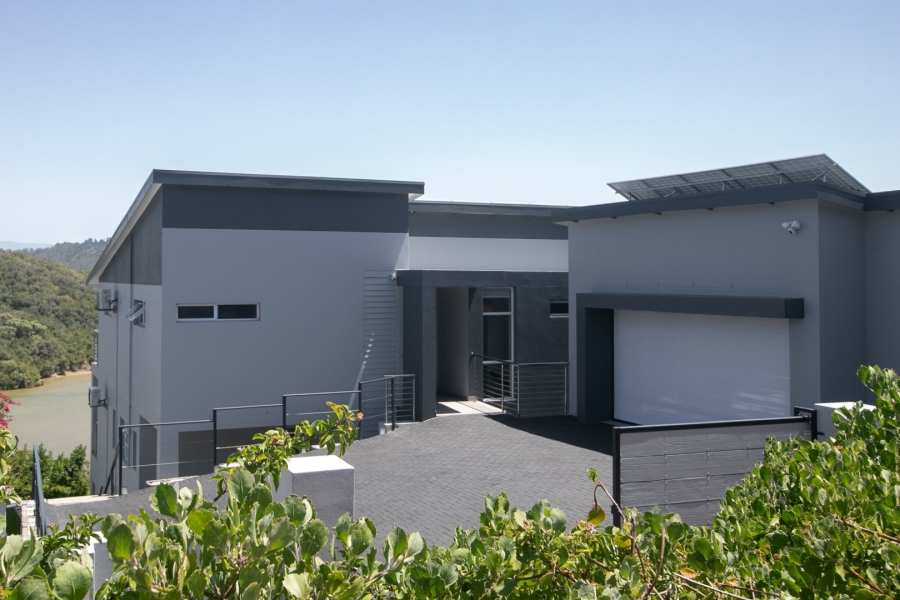 4 Bedroom Property for Sale in Kingfisher Creek Western Cape